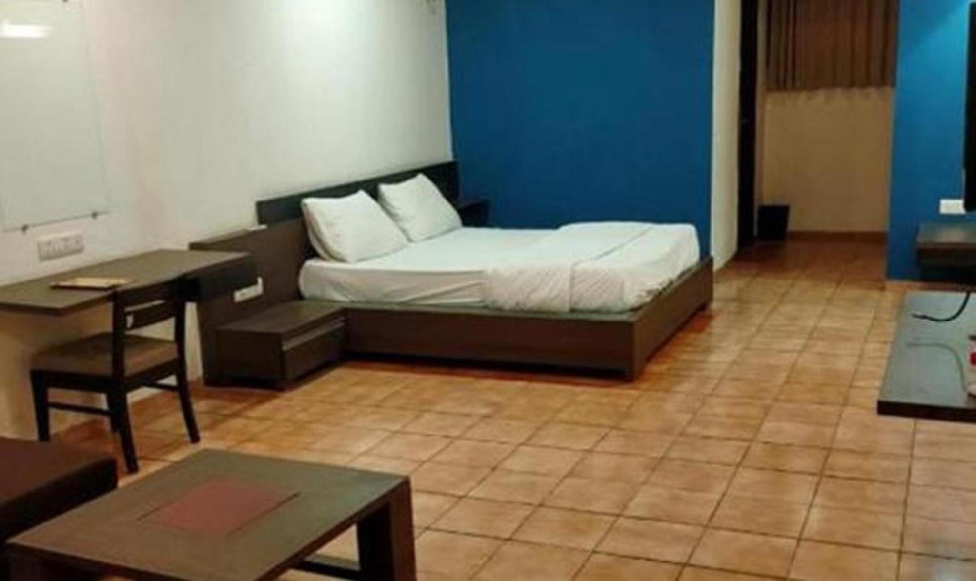 Hotel Sun N Step Club Ahmedabad Eksteriør bilde