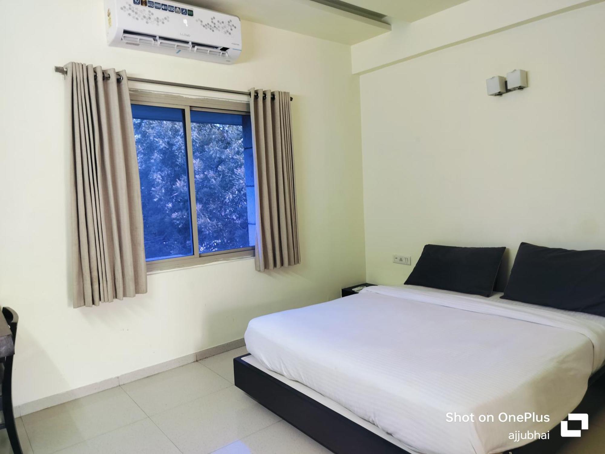 Hotel Sun N Step Club Ahmedabad Eksteriør bilde